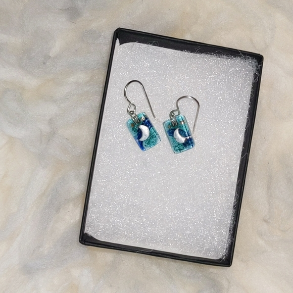 NEW Crescent moon drop Earrings - handmade - Picture 2 of 5